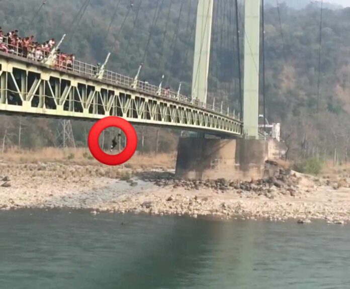 received_1453628755365679