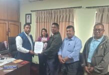 आइतबार बिदा सम्बन्धमा मध्यपुर थिमि नगरपालिकामा अभिभावक संघको ज्ञापनपत्र