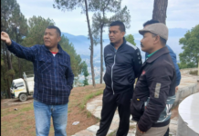 विश्वकै दुर्लभ मानिएको चट्टान अभिलेखको मन्त्री श्रेष्ठद्वारा अवलोकन