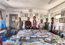 कालिघाट पुस्तकालयमा नेपाल पुस्तकालय संघका पूर्व अध्यक्षको अवलोकन